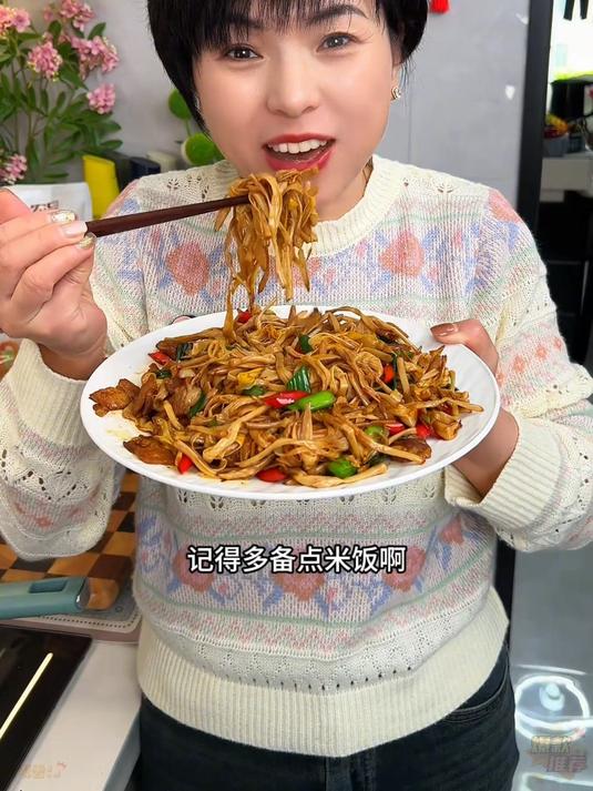 古人称它忘忧草!鲜食有毒干制却鲜美的黄花菜