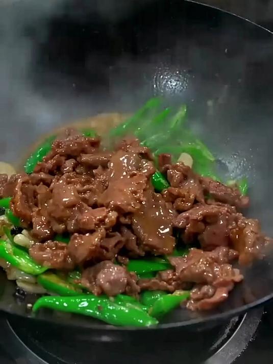 青椒炒牛肉的做法