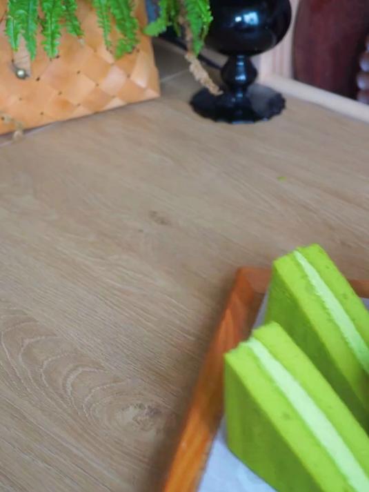 不会卷蛋糕的姐妹来做这款抹茶乳酪三明治蛋糕吧,新手一次成功