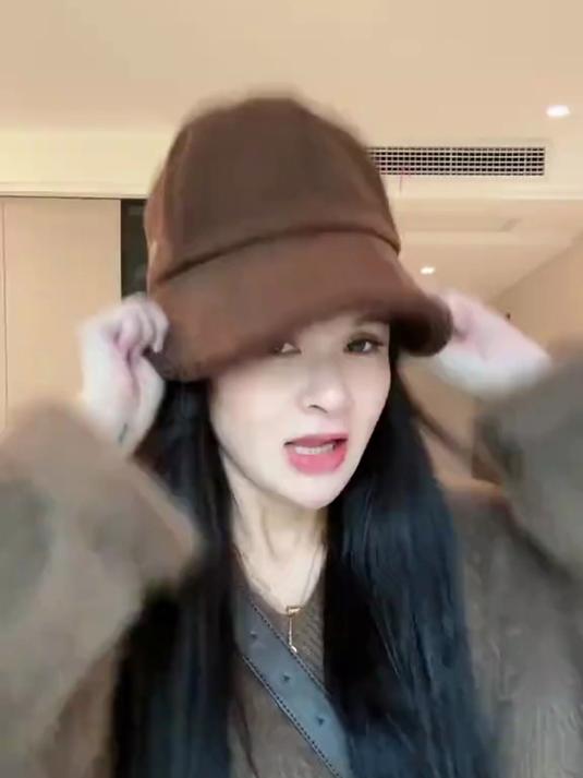 小香风鸭舌帽，戴上显气质又有女人味！