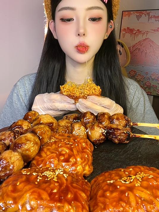春卷火鸡面便利店串串吃吃!