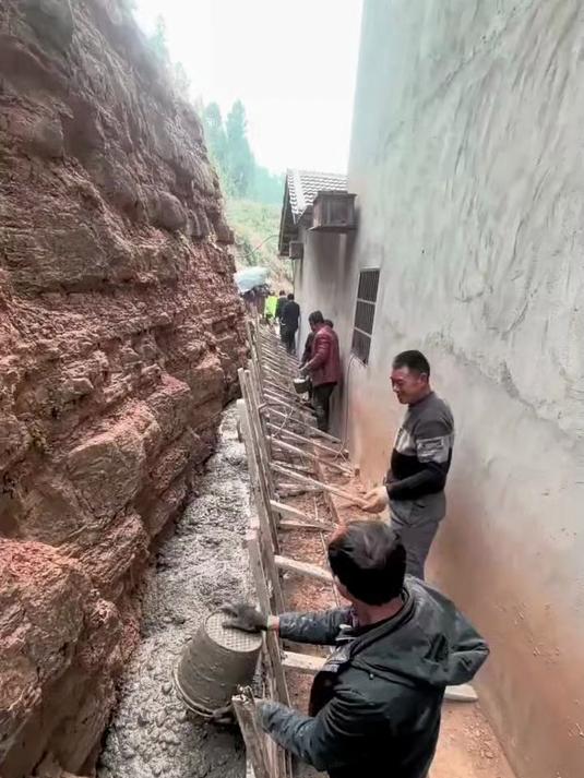 挡土墙这种做法行吗?