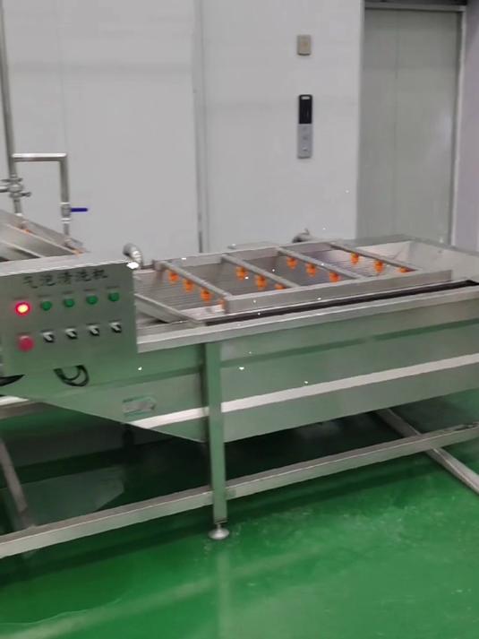 小型梨膏熬煮设备,白梨榨汁浓缩设备,全自动秋梨膏灌装生产线