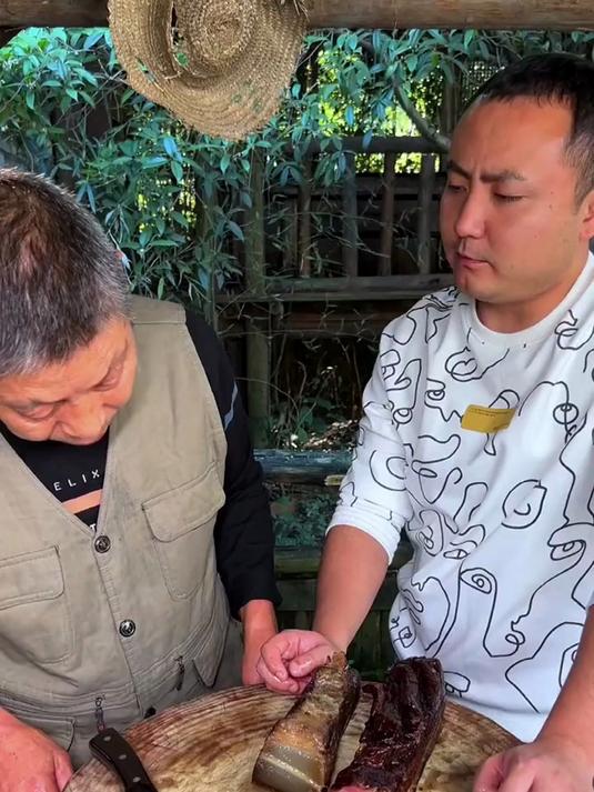 农家自制腊肉 柴火慢熏咸香入味 肥而不腻超解馋