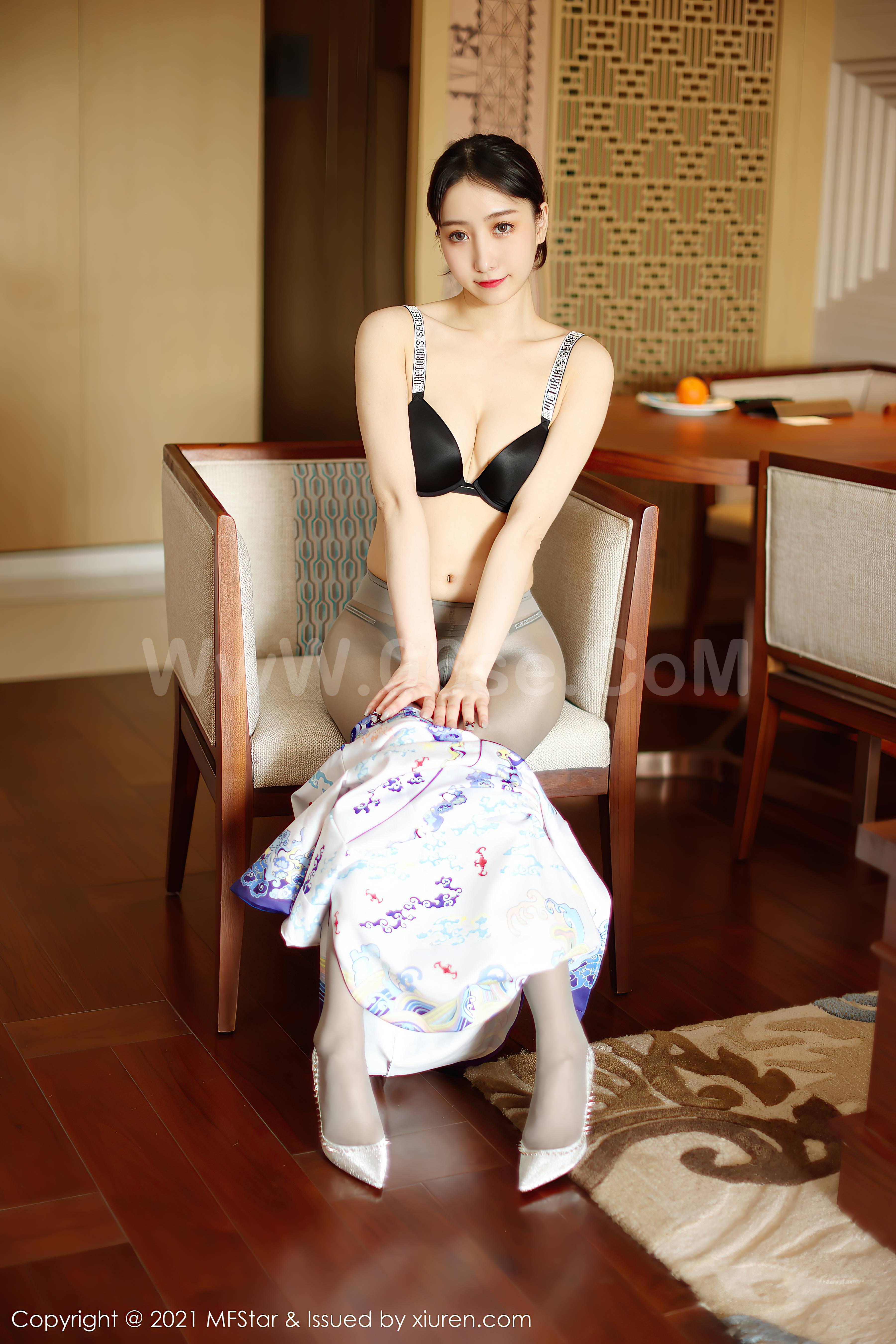 图片[50]-[MFStar范模学院] 2021.04.30 Vol.490 水水er [58P606MB]-六色网