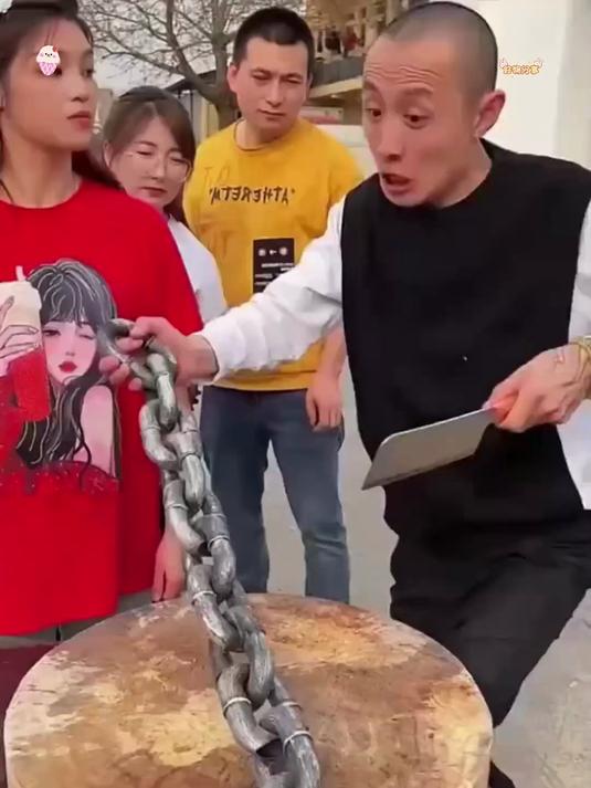 把你的菜刀都换了,现在流行德国锻打一体刀,切菜砍骨一把搞定!