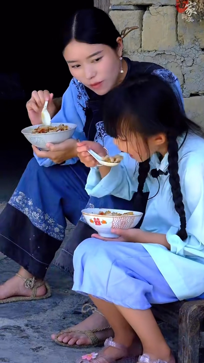 如果一觉醒来回到二十年前,虽然没有网络也没有大鱼大肉但是想吃什么 妈妈都会给我做