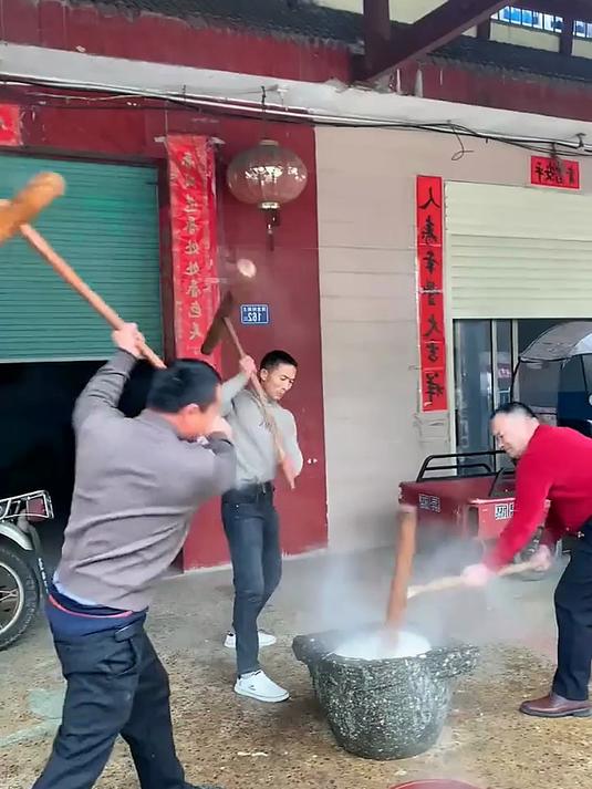 这就是农村打糍粑的过程