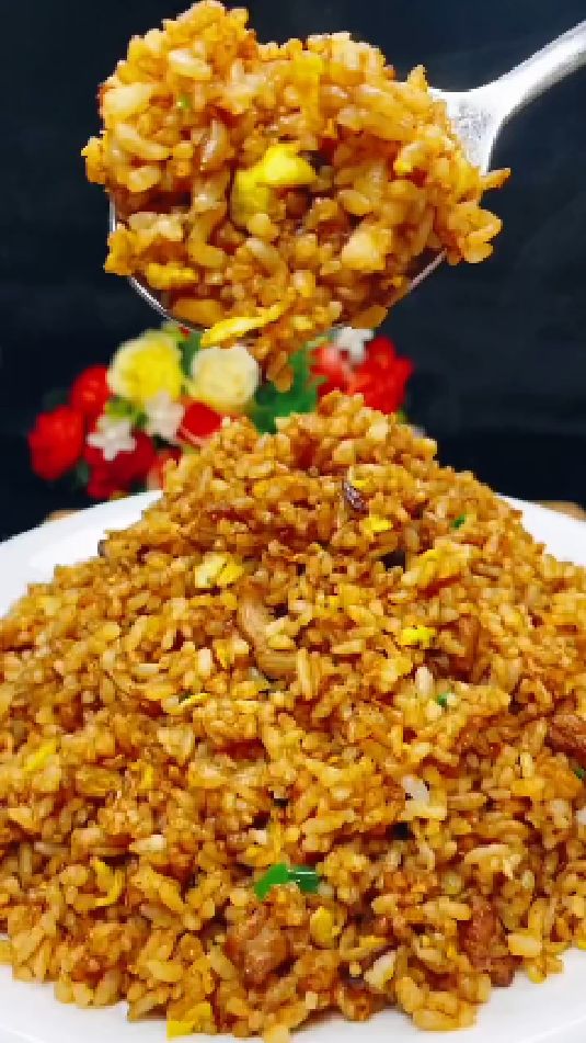 酱油炒饭的做法