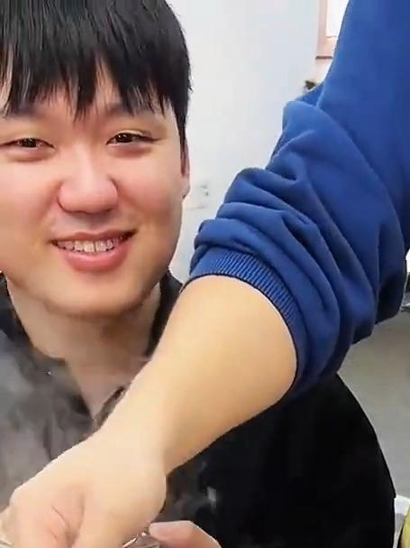 1000元吃顿海鲜粥底火锅值了