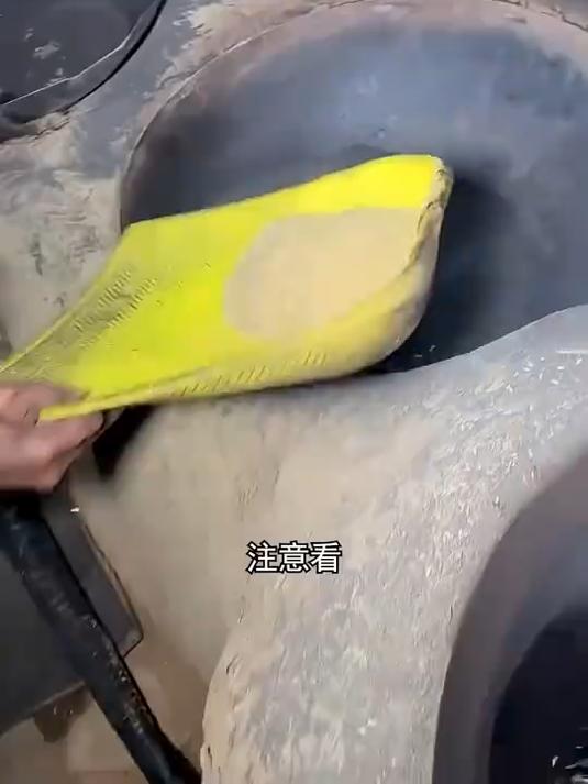#AI中国年我的春节故事#爆米花的原理,用在了米身上,会发生什么?