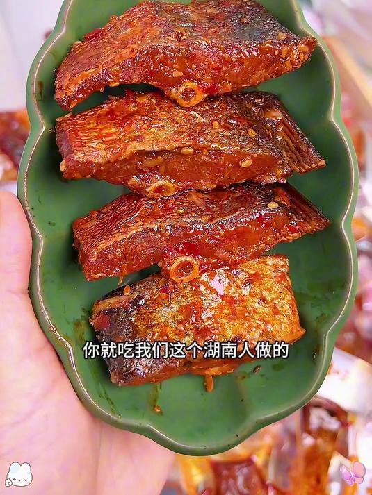 腊草鱼干,开袋即烹,香到舔盘,过年餐桌就靠它