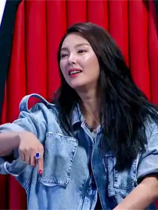 张雨绮零片酬出演美人鱼,卢正雨现场爆料,幕后被周星驰红包打发