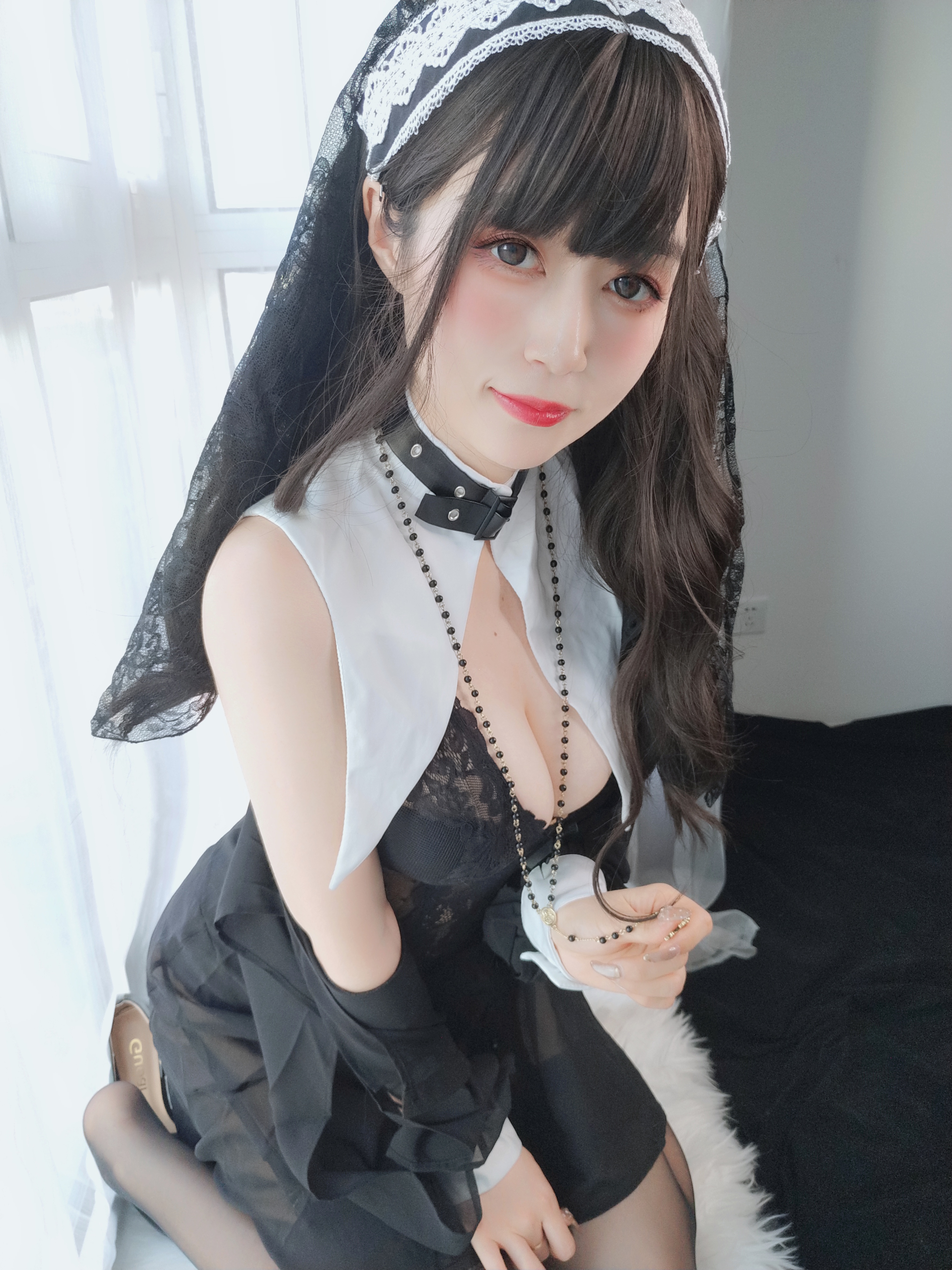 图片[83]-Coser小姐姐白银 NO.044 – 蕾丝修女[86P+7V838M]-六色网