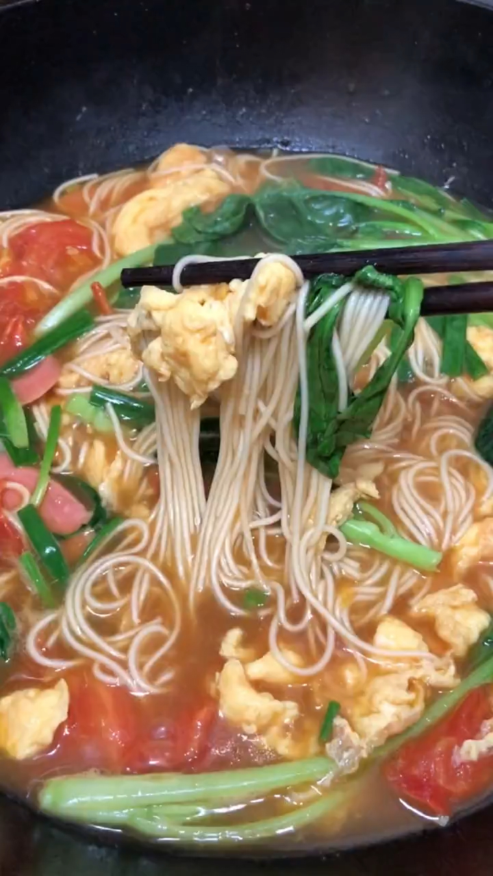 老婆最喜欢的鸡蛋挂面汤
