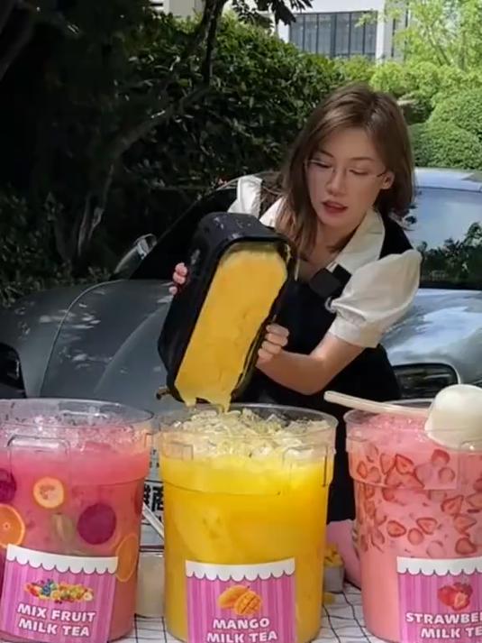 夏天热门摆摊！网红冰淇淋水果冰霸杯！！