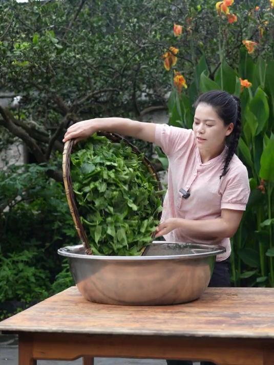 像这样做出来的神仙豆腐 细腻嫩滑 入口即化 好吃到飞起