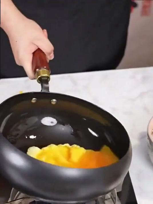 古法大肚锅正宗家用小铁锅不粘锅平底炒菜炒锅