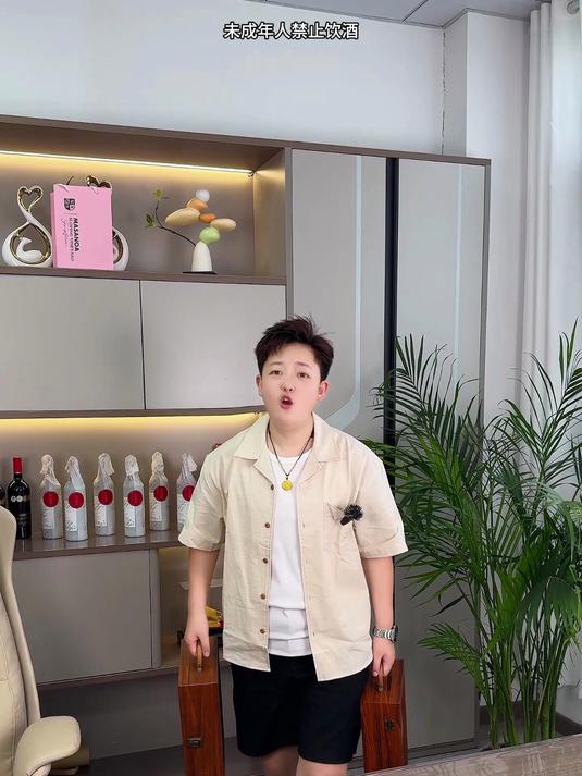 快给自己老公的啤酒白酒扔掉。开抢这款好喝不贵的干红葡萄酒吧