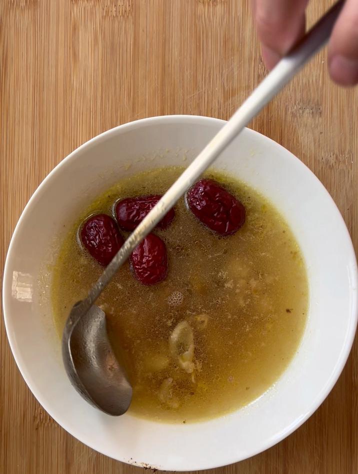 鸡炖汤与什么搭配好吃,与红枣搭配好吃