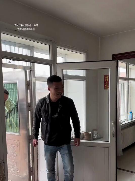 今日菜系：乌鸡火锅