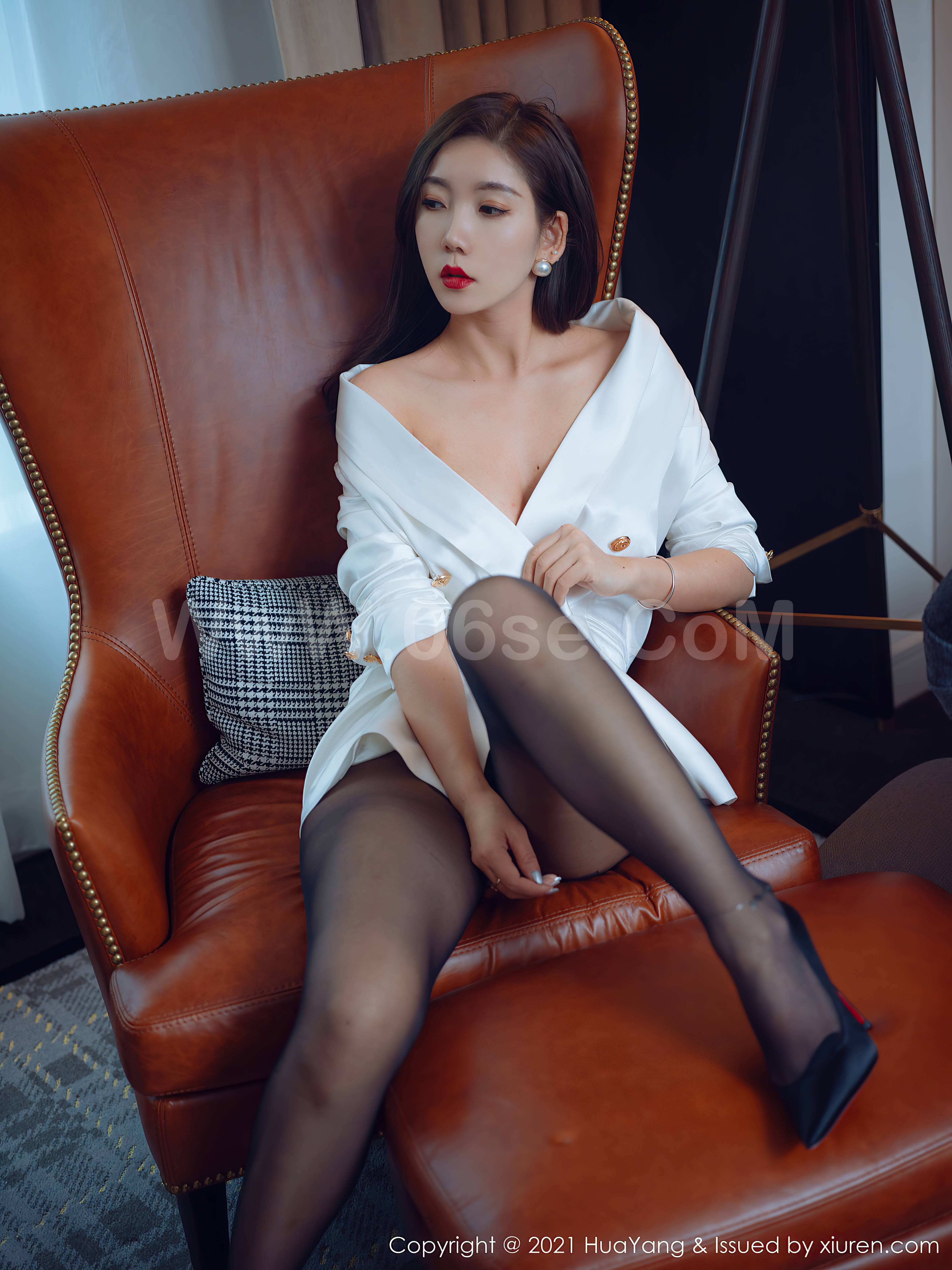 图片[35]-HuaYang Vol.398 Ai Jing Xiang (艾静香)-六色网