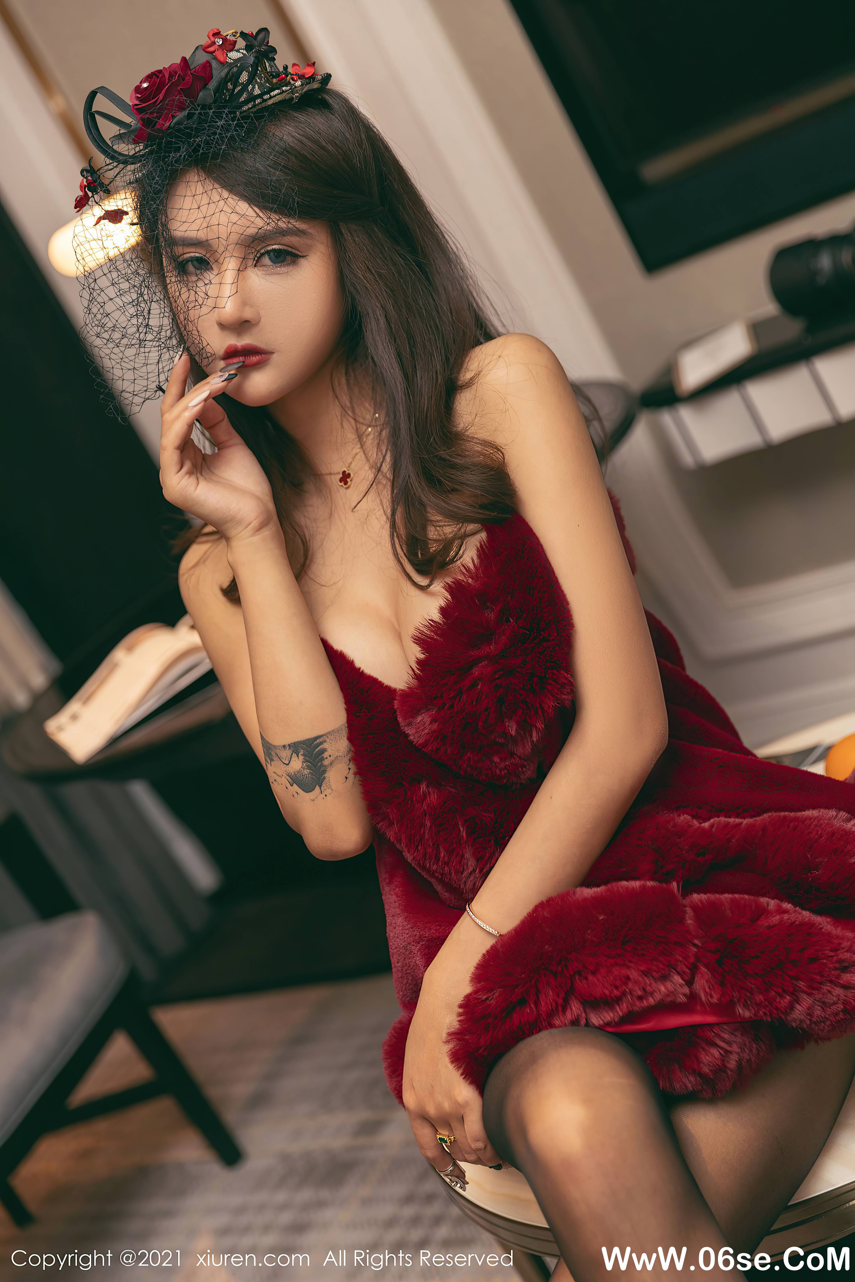 图片[37]-[XIUREN秀人网] 2021.06.16 NO.3548 Emily尹菲[60+1P705M]-六色网