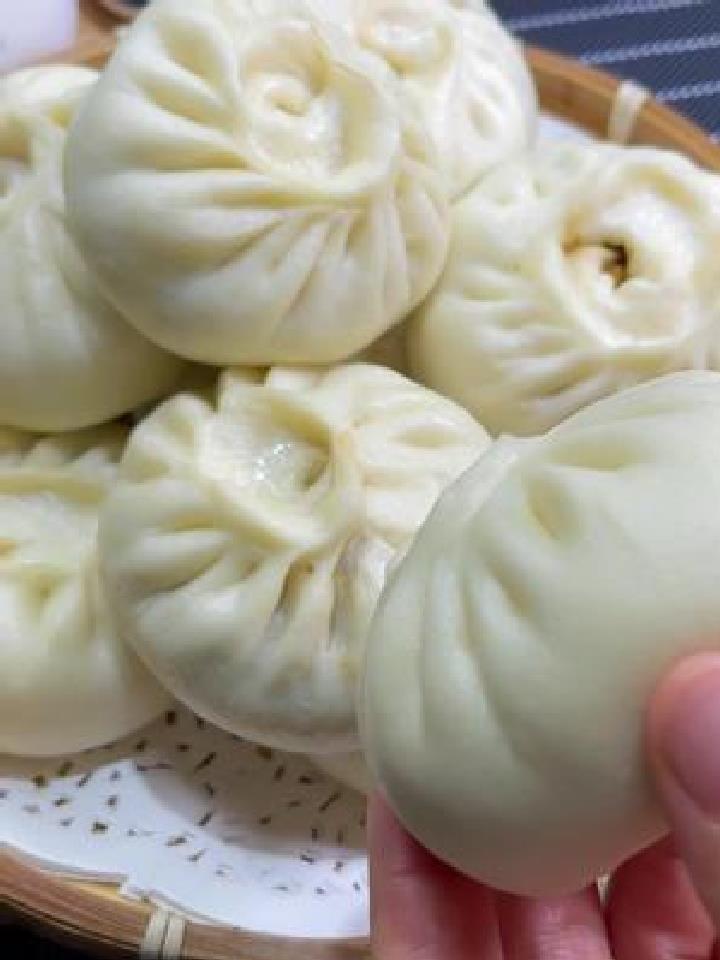 茄子酱肉包,太香了,不喜欢吃茄子的一定要试试