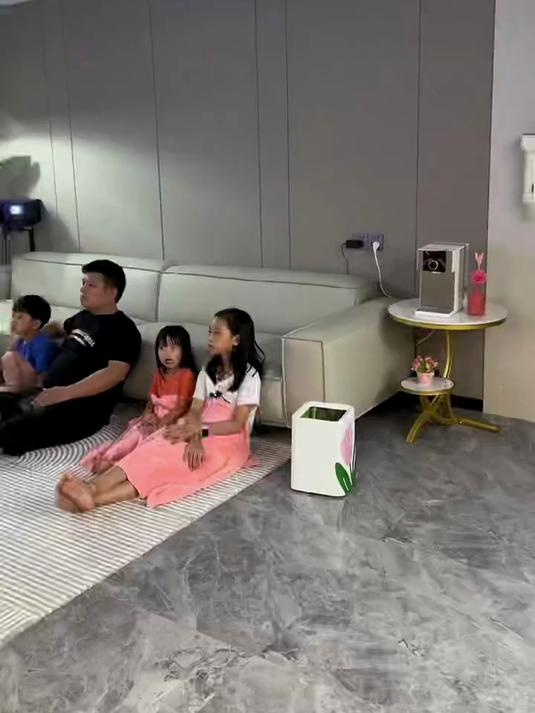 传统工艺炒制白皮瓜子,五香入味不腻口,解馋又健康!