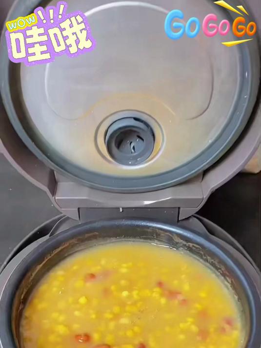 东北大碴粥：正宗农家味，黏糊香稠，就咸菜绝了