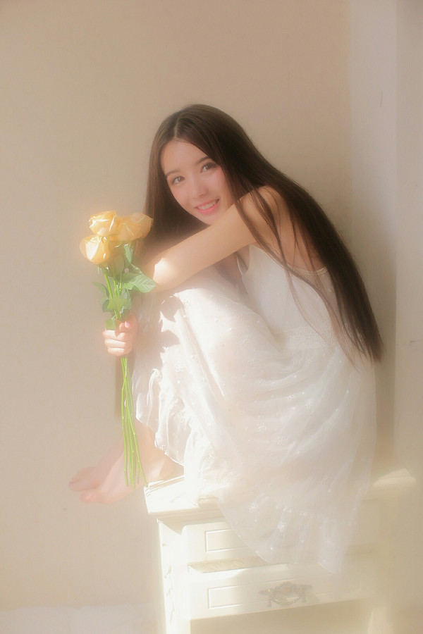 图片[9]-鲜花，阳光和少女-六色网