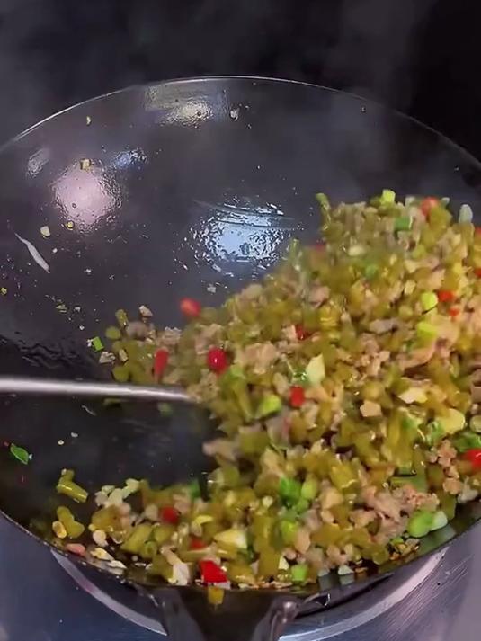 四川老配方,酸辣鲜香!肉末酸豆角辣椒酱,开胃解腻