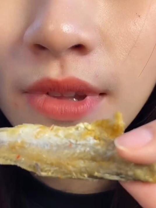 小黄鱼化身香酥精灵,酥脆口感,鲜香萦绕舌尖