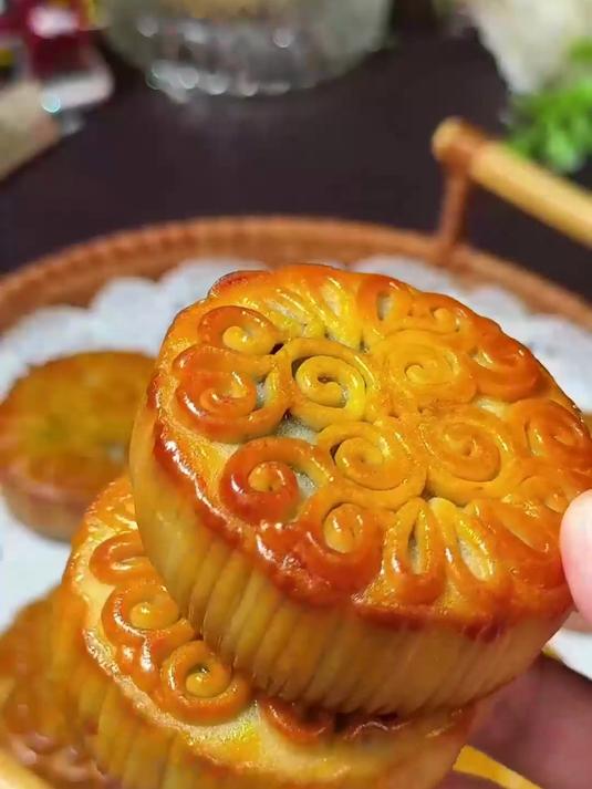 柴火制的黑豆沙月饼,日常携带方便