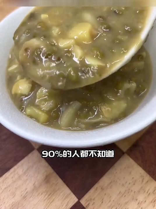 莲子百合绿豆汤+枸杞，养生明目效果翻倍