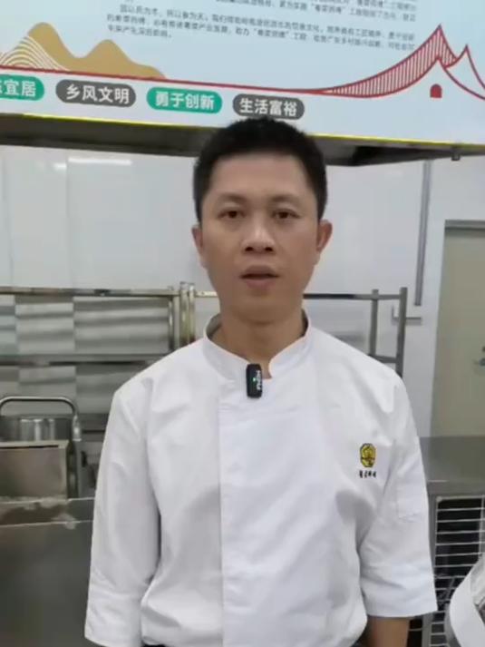 今天教做海绵蛋糕坯～步骤简单材料不复杂，轻松 get 可口款！