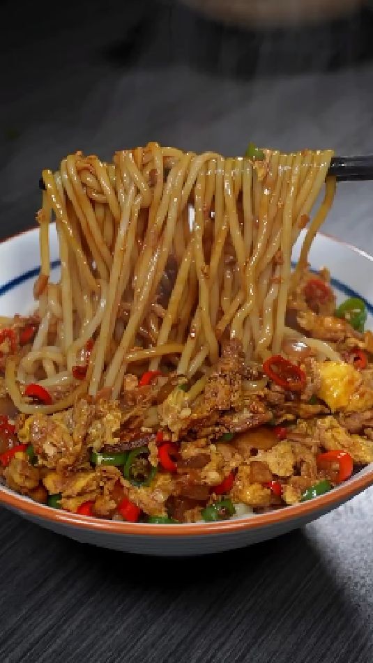 鸡蛋酱拌面的做法