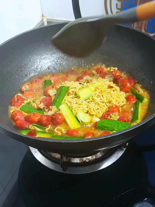 鲜京采无冰小龙虾尾（特大级）净虾重2斤（70-80粒/斤）无添加生鲜