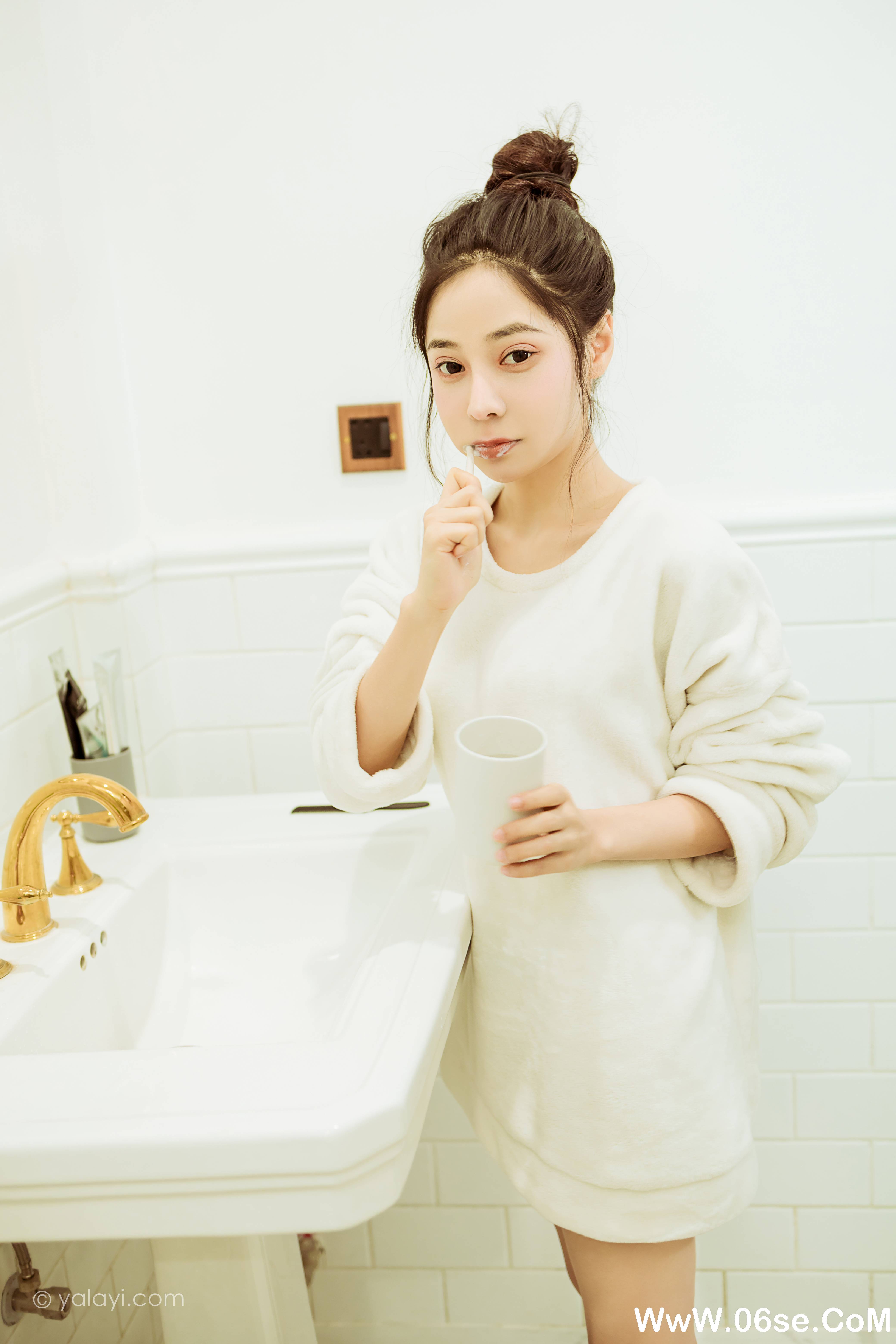 图片[31]-[YALAYI雅拉伊] 2022.03.02 NO.898 诗咏《恋爱日常》[40+1P362M]-六色网