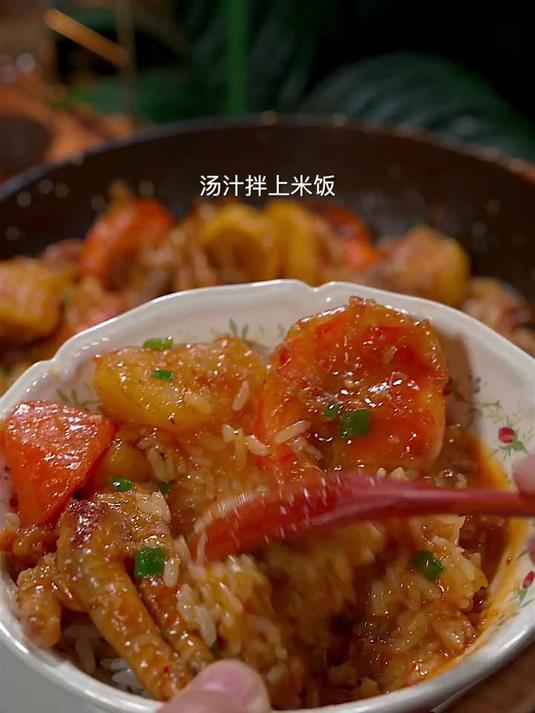 我们全家都爱吃某哥俩的肉蟹煲