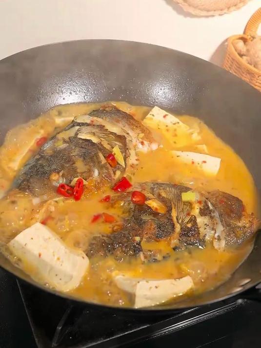 又来分享我们湖南经典下饭菜紫苏鱼头