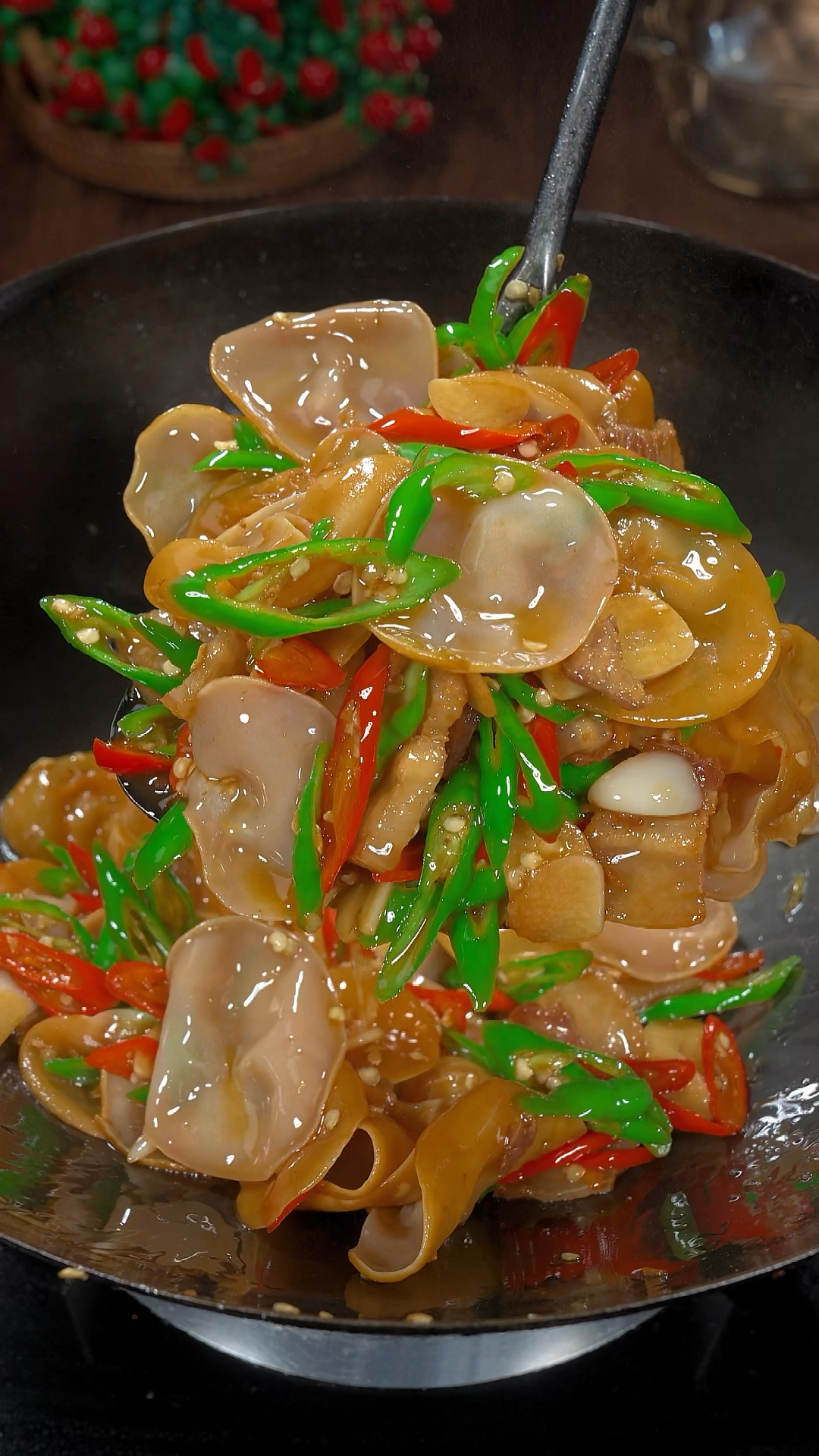 这个白木耳真的太好吃了 口感比黑木耳有过之而不及#白木耳炒肉[话题]##家常菜