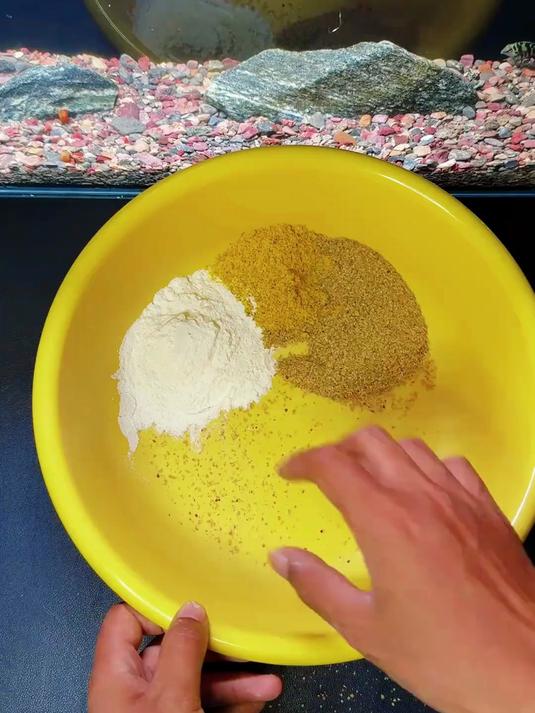 据说这才是钓鲤鱼最好用的民间自制饵料