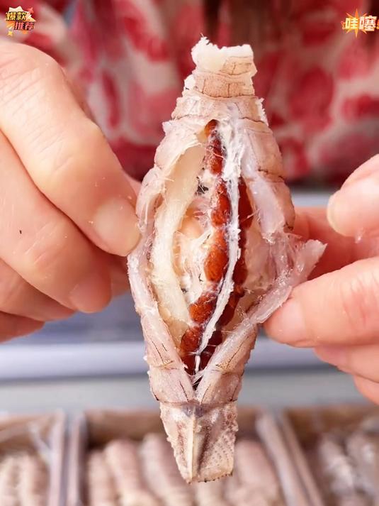 这个啊是广东朋友非常喜欢吃的#濑尿虾_在我们温州也叫#皮皮虾_