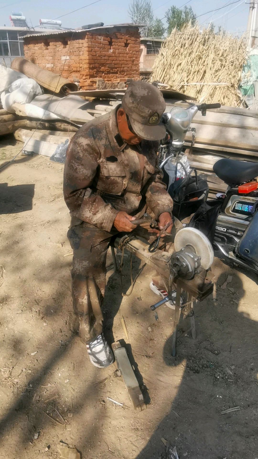 手艺人-磨剪子锵菜刀三