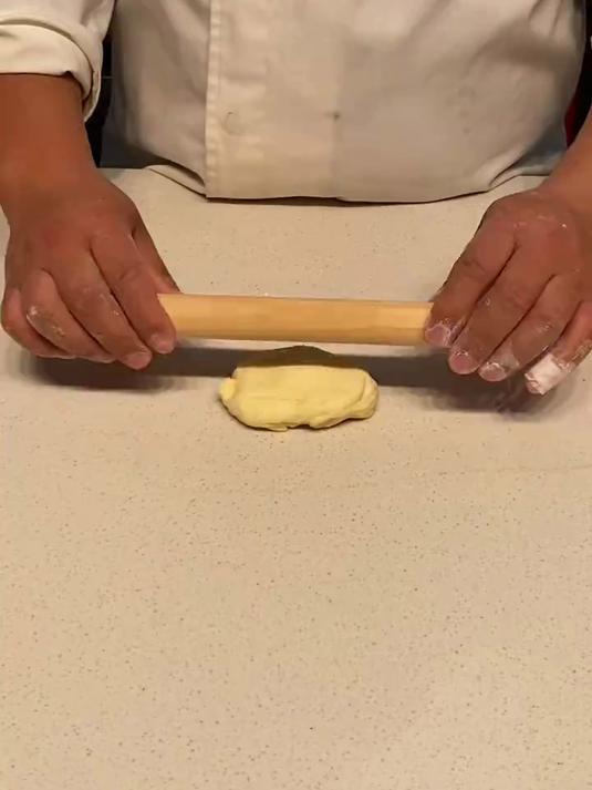 凤梨诱惑面包详细制作过程 何少烘焙