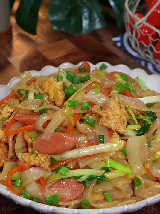 小朋友爱吃的炒河粉