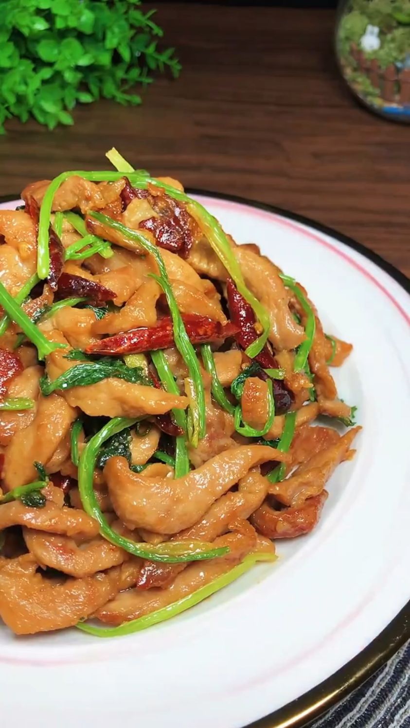 家常香菜炒肉丝——美食教程