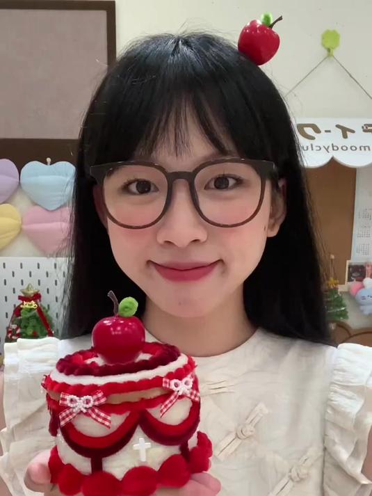 2分钟学会！超特别的扭扭棒苹果蛋糕！