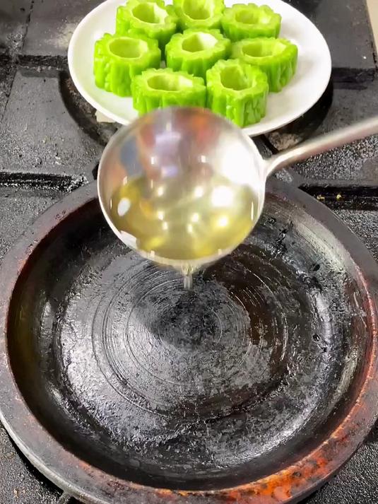 经典石锅菜,操作简单,出餐快,菜品多,花样多。